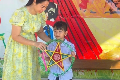 Trường Tiểu học Văn Cao xã Liên Minh tổ chức ” Vui tết Trung thu”